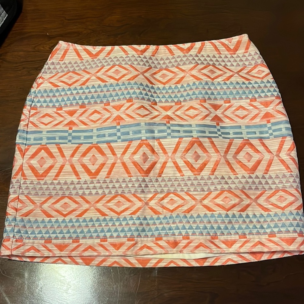 Size small geometric spring Forever 21 Skirt